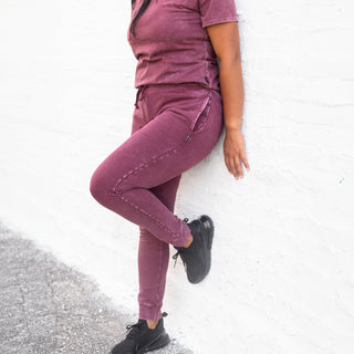 MAMA JOGGERS- Oxblood Snow Wash