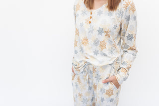 WOMEN'S PAJAMA SET- Snowflake