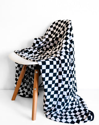 3 LAYER OVERSIZED COZY DREAM BLANKET- B+W Check